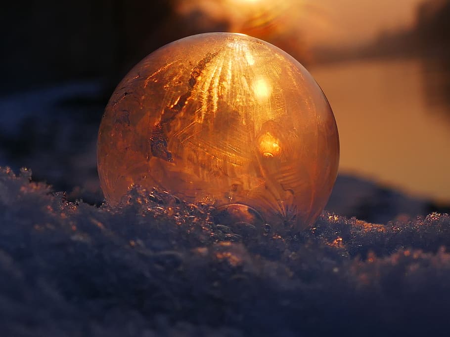 Close-up of Snow, ball, blur, cold, color, dark, frost, frozen HD wallpaper