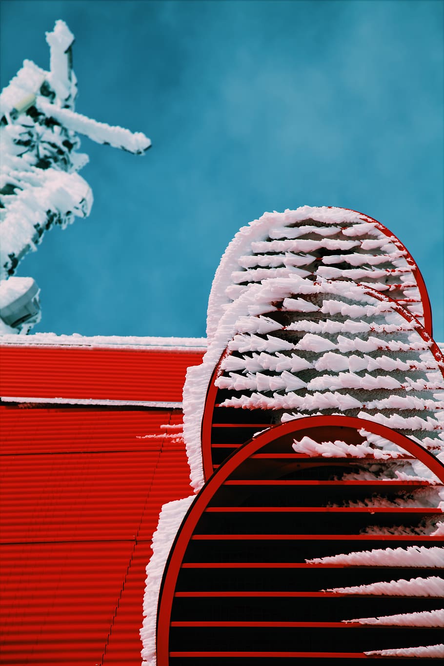 Snows on Red Roof Closeup Photo, architecture, cold, color, construction HD wallpaper
