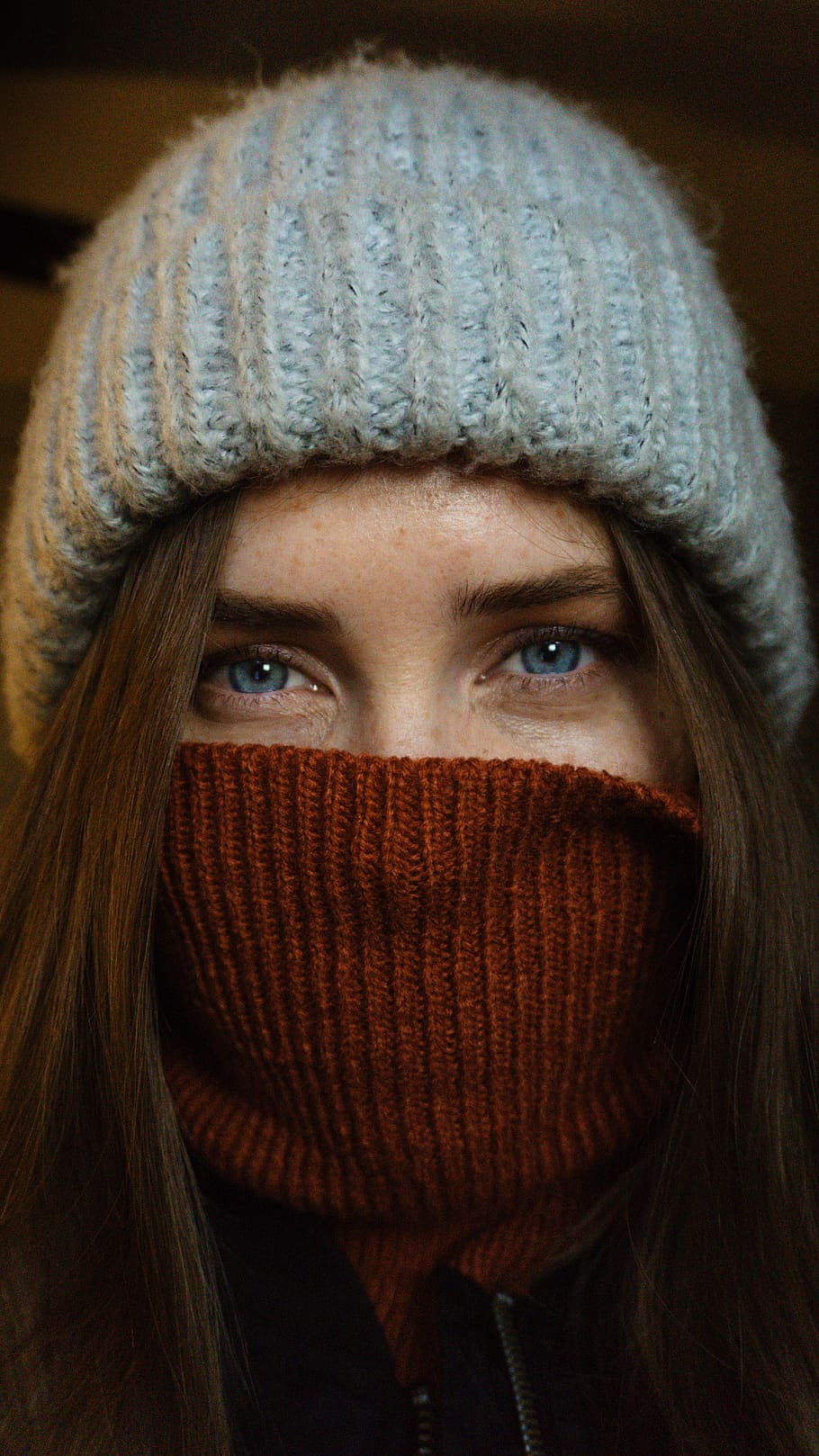 woman wearing gray knit cap, winter, cold, staring, beautiful eye, HD wallpaper