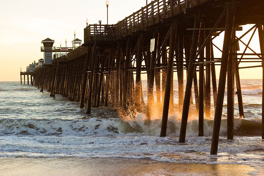 photography of brown bridge near seashore during daytime, pier HD wallpaper