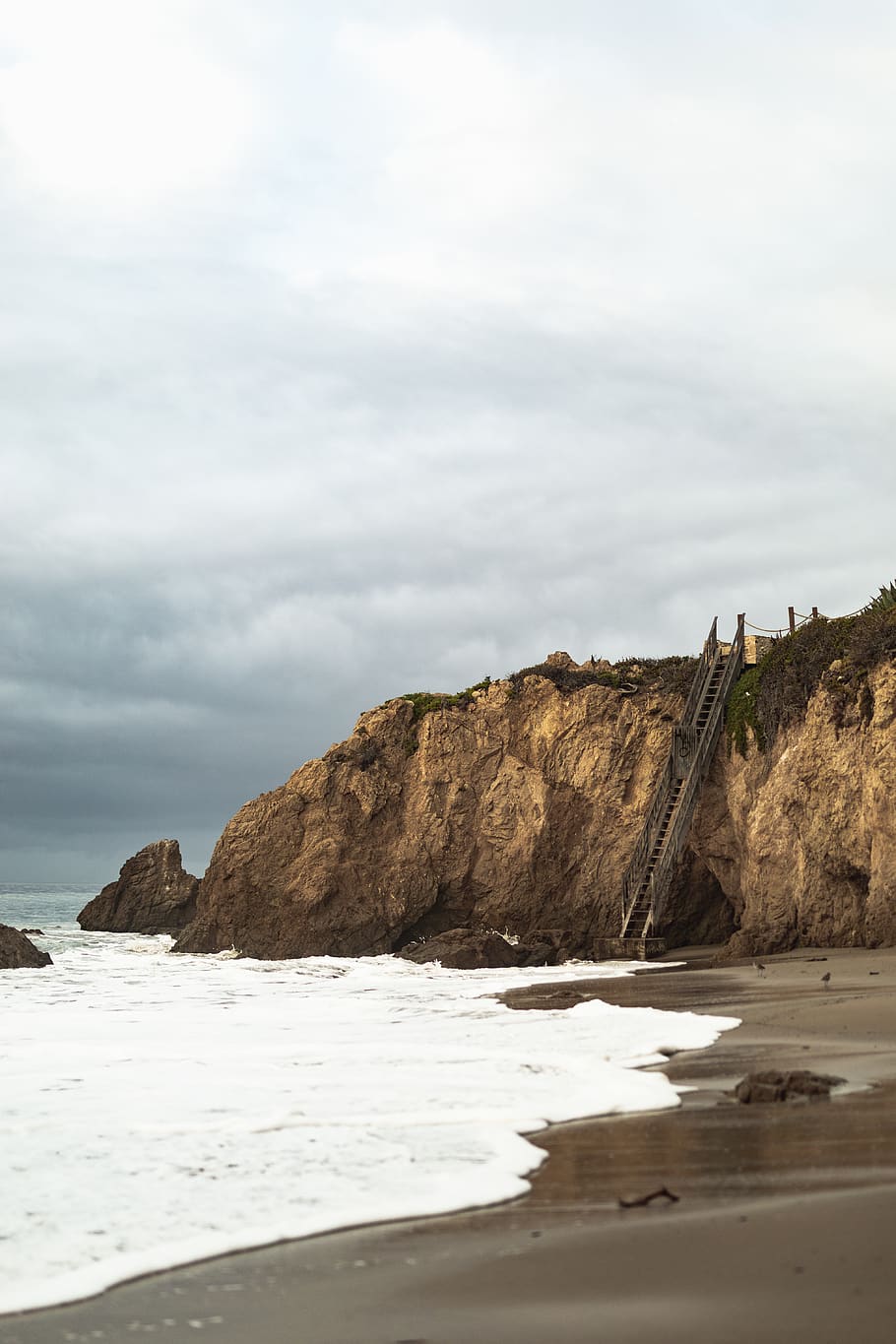 cliff beside shore, promontory, nature, outdoors, sea, ocean HD wallpaper