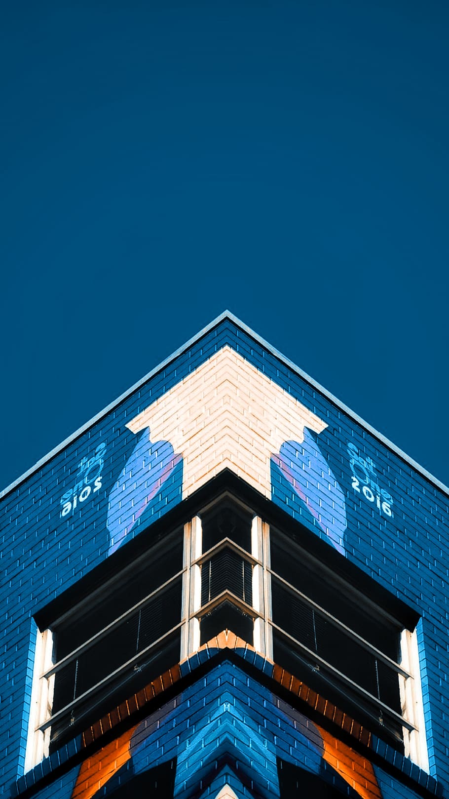 corner, building, office building, architecture, brick, triangle HD wallpaper