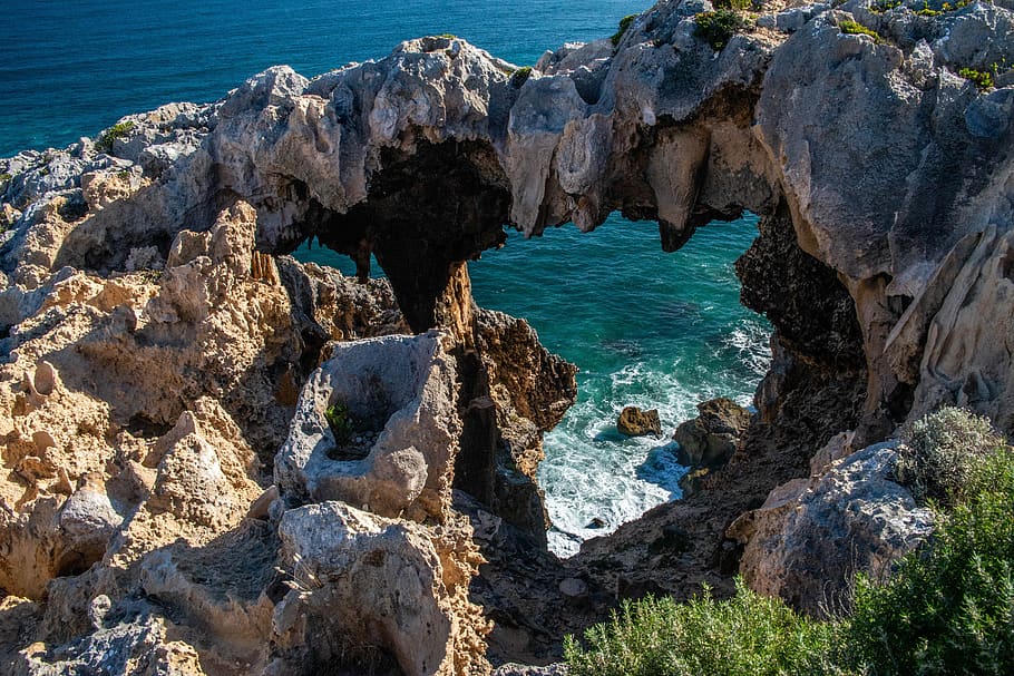 see, rocks, water, rock - object, solid, sea, rock formation HD wallpaper