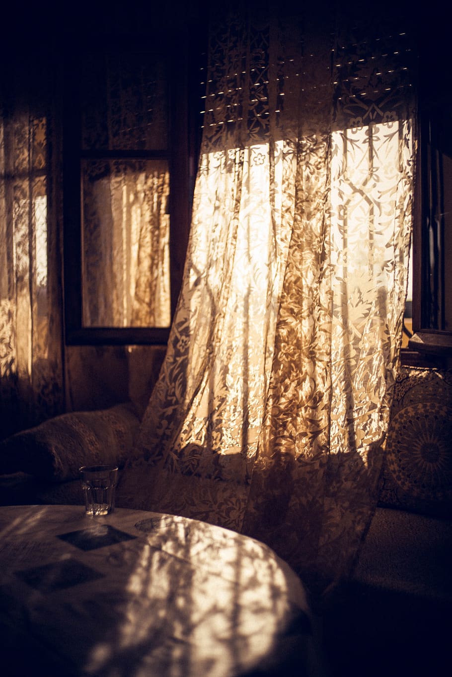 Brown Floral Curtain, contemporary, curtains, dark, design, furnitures HD wallpaper
