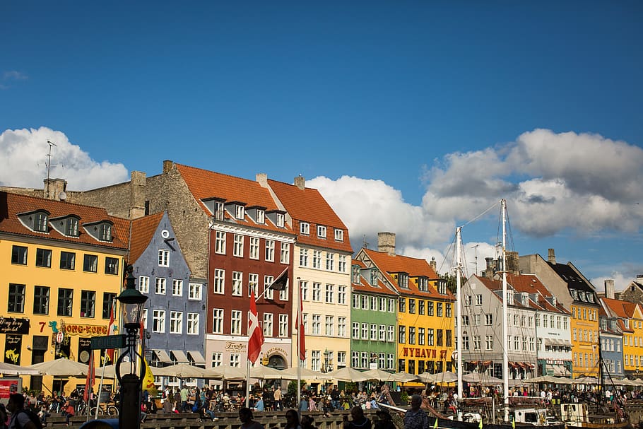 denmark-nyhavn-sunny-blue-sky.jpg