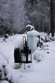 black sconce light, lamp, lantern, outdoors, snow, winter, nature HD wallpaper