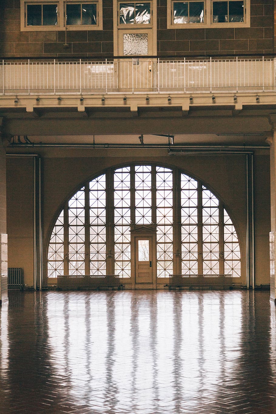 closed white half-lite door, floor, flooring, ellis island, indoors HD wallpaper