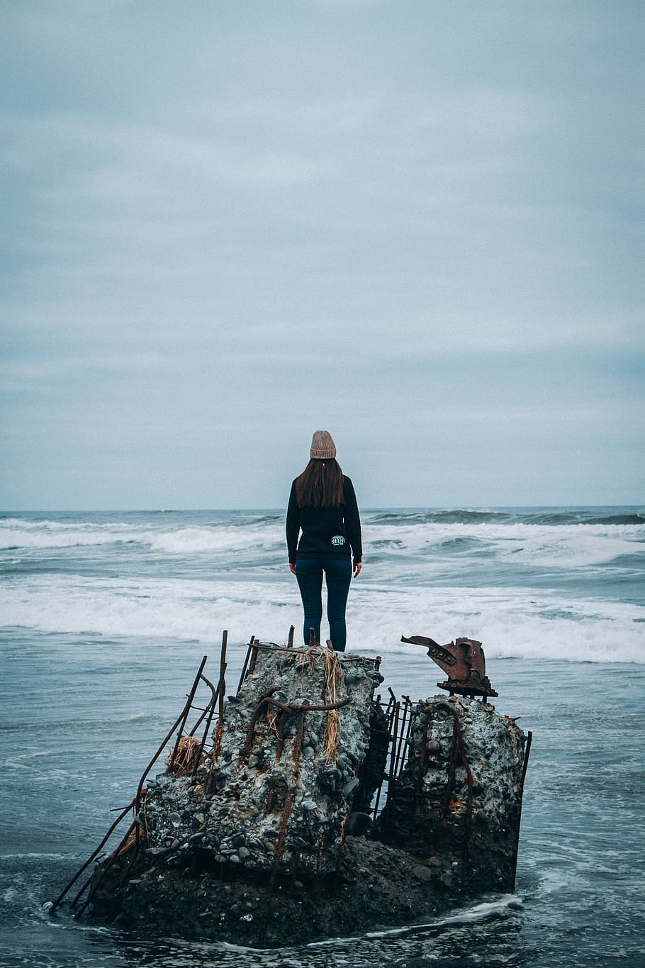 sea, sky, rear view, real people, horizon over water, full length HD wallpaper
