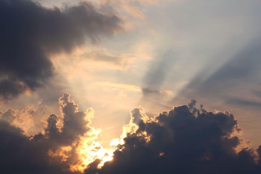sunset, dusk, lighting, horizon, rest, clouds, sky, sunbeam HD wallpaper