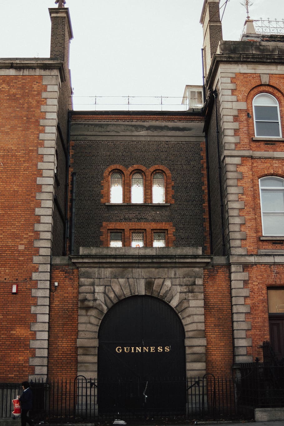 ireland, dublin 8, guinness storehouse, architecture, street