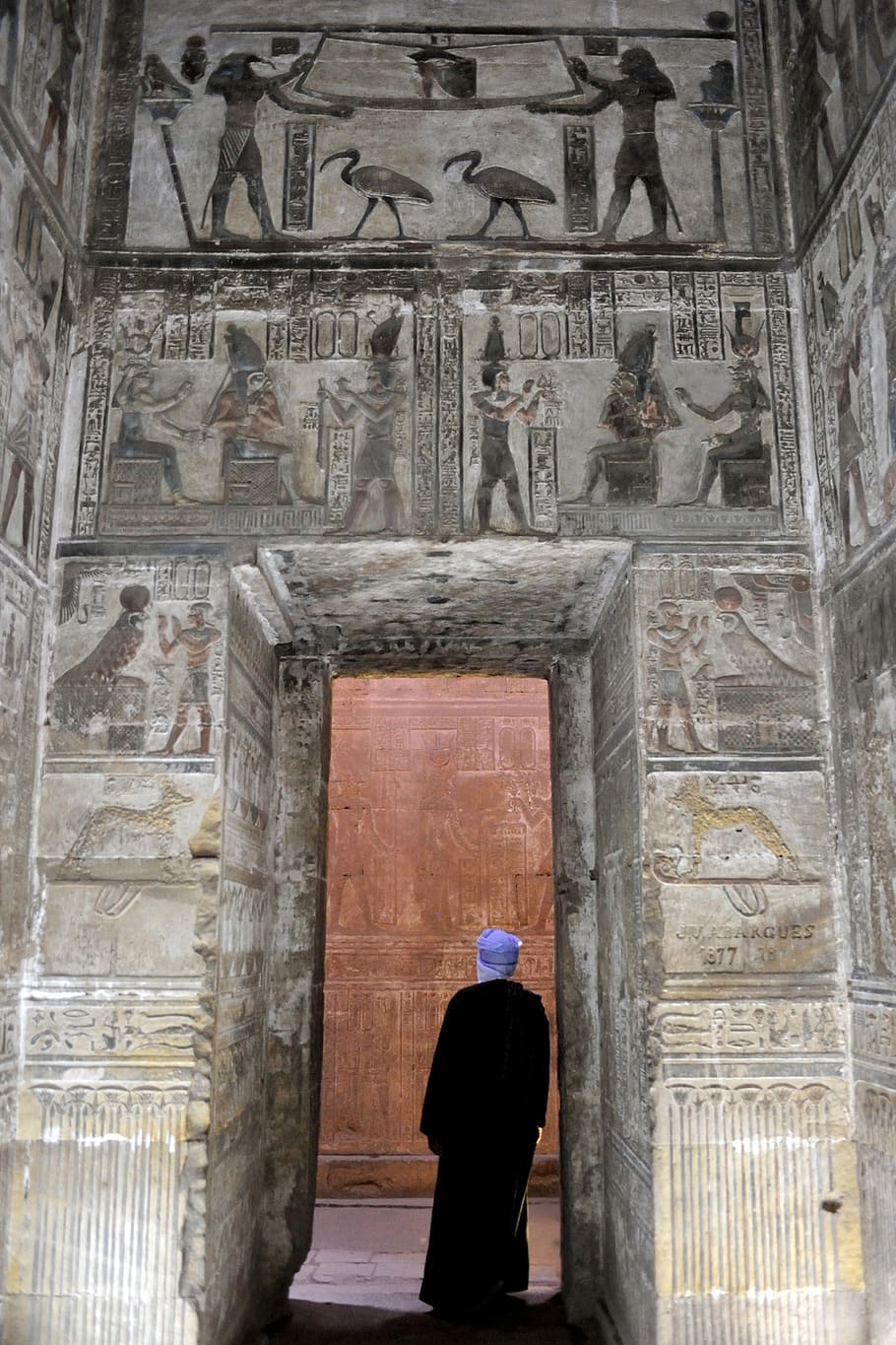 Man Standing Inside Concrete Building, ancient, architecture HD wallpaper
