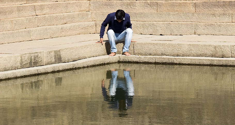 reflection, water, real people, lifestyles, leisure activity HD wallpaper