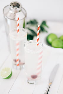 Two Clear Drinking Glasses With Straws, beverage, blur, bottle HD wallpaper