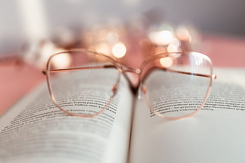 Open book on a pink background, reading, glasses, learning, pink backgound HD wallpaper