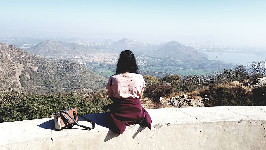 Woman Wearing Pink Shirt Sitting on Gray Concrete Rail, casual HD wallpaper