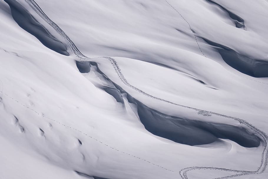 white snowfield, winter, cold temperature, white color, beauty in nature HD wallpaper