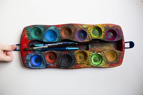 person holding rectangular multicolored paint palette, human HD wallpaper