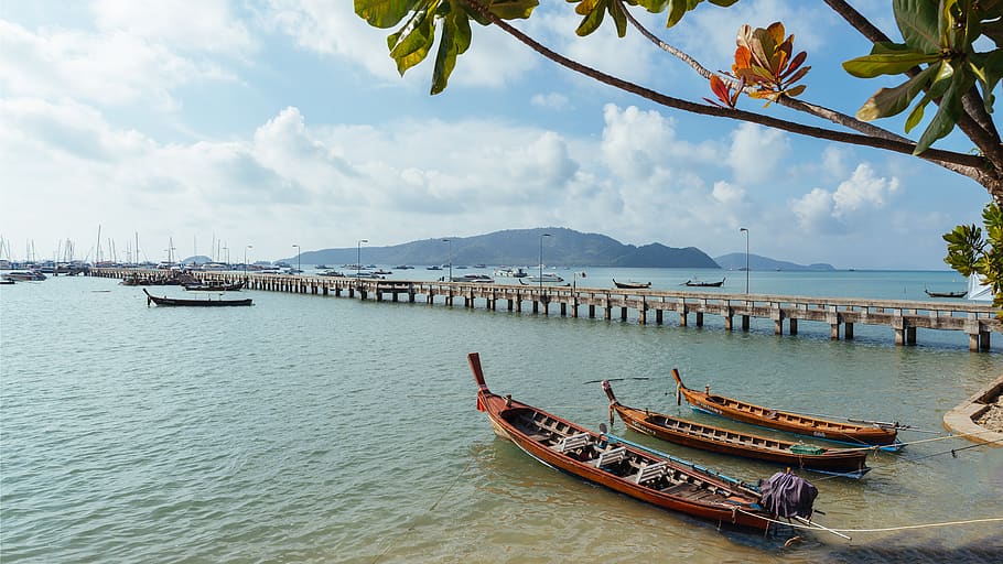 boats on seashore, water, nautical vessel, transportation, sky HD wallpaper