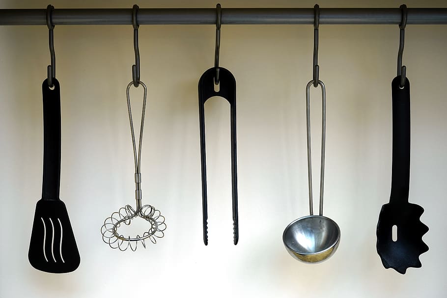 Black Plastic Spatula Hanged on Black Hook, hanging, kitchen HD wallpaper