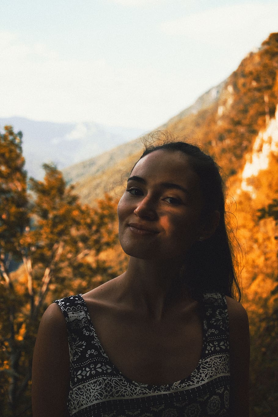 trip, human, autumn, forest, young adult, portrait, young women HD wallpaper