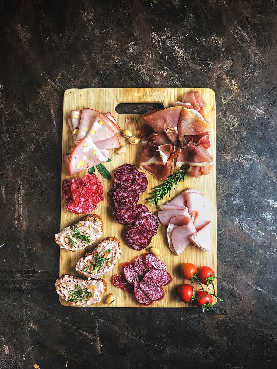 Sliced Meats on Wooden Chopping Board, breads, cherry tomatoes HD wallpaper