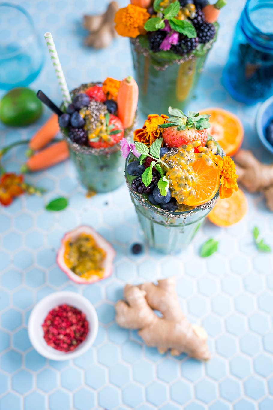 fruit, ginger, strawberry, blueberry, glass, food, drink, table HD wallpaper