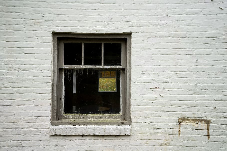 window, outside, explore, adventure, moody, mystery, chilling HD wallpaper