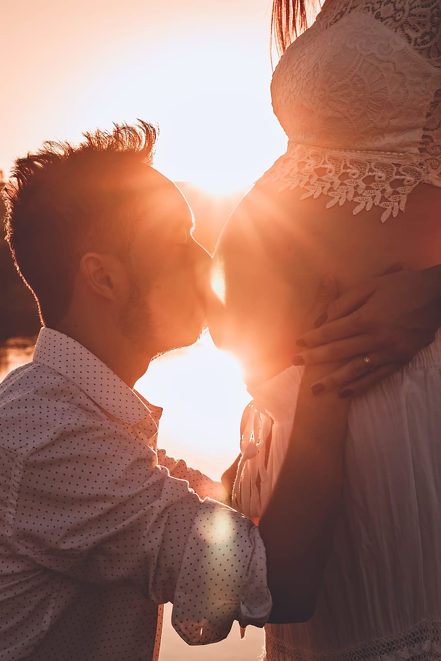Man Kissing Woman's Belly, affection, child, couple, embrace HD wallpaper