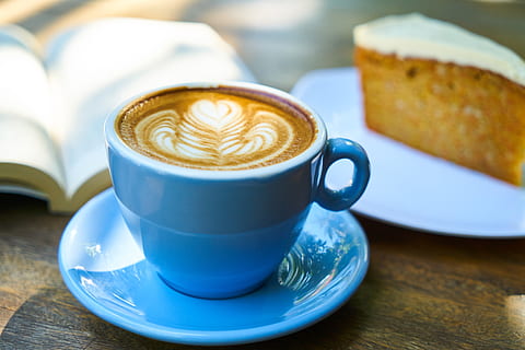 Blue Ceramic Teacup on Saucer, blur, break, caffeine, cake, cappuccino HD wallpaper