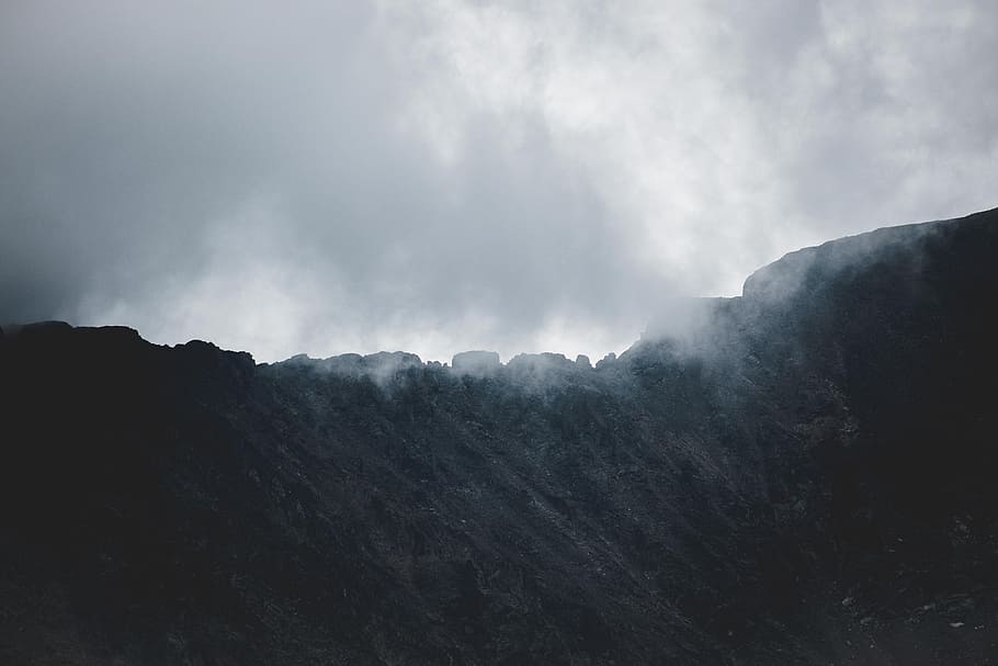 Mountain Under White Cloudy Sky, clouds, environment, fog, landscape HD wallpaper