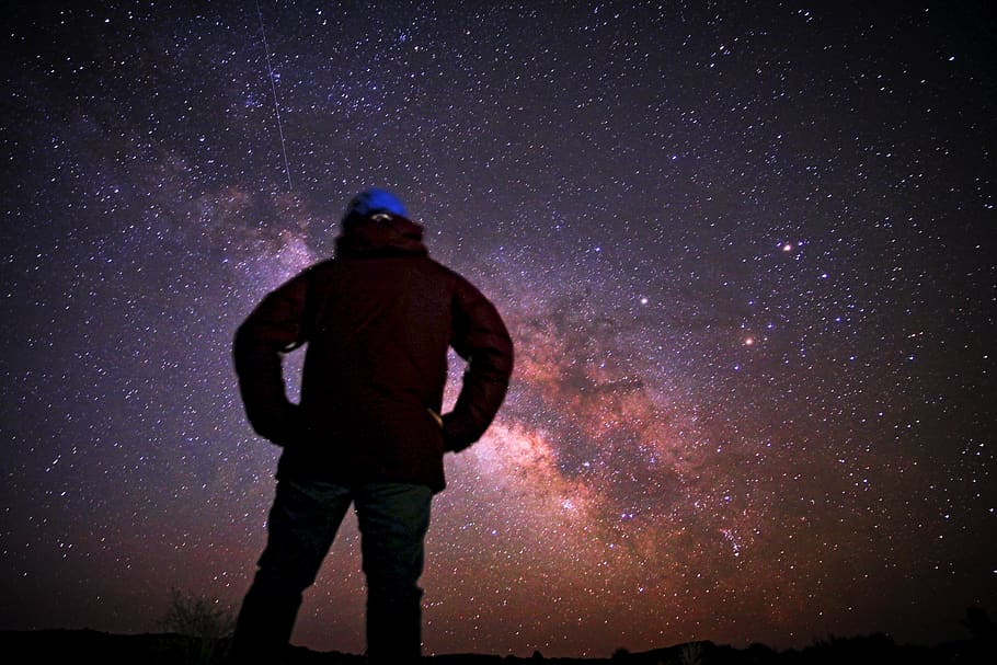 people, man, dark, night, galaxy, silhouette, astrophotography HD wallpaper