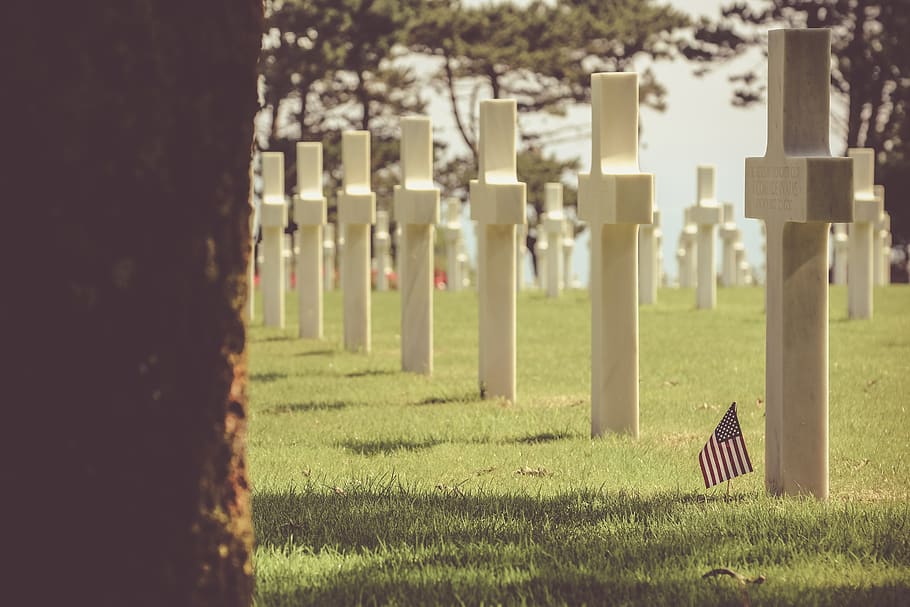 white cross on ground, tomb, tombstone, colleville-sur-mer, france HD wallpaper