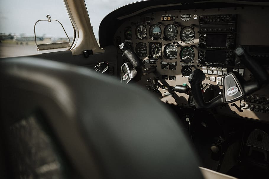 empty aircraft cockpit interior during day, plane, avionic, console, HD wallpaper