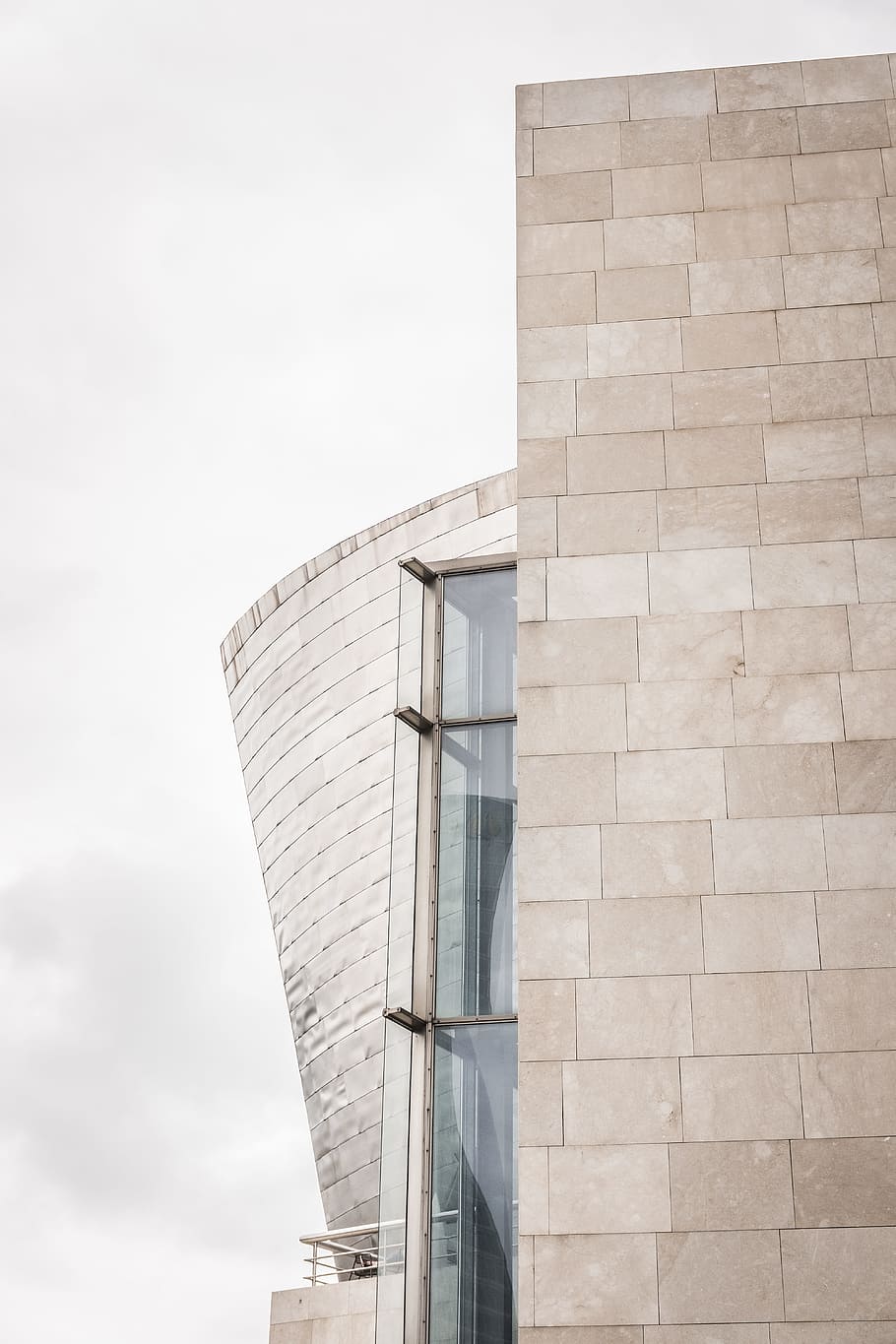 high-rise building, sky, window, glass, architecture, exterior HD wallpaper