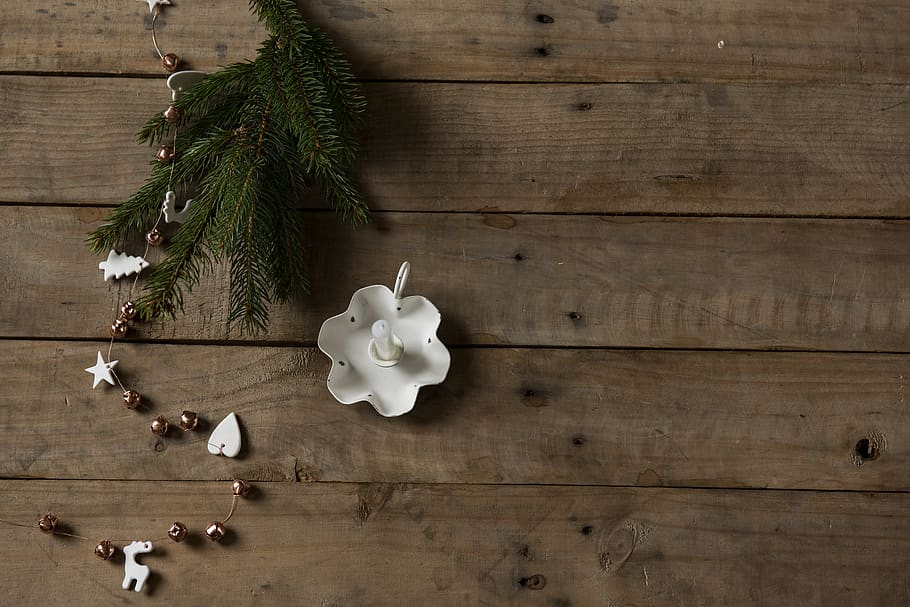 white ceramic decor, christmas, wood, foliage, branch, branchlet HD wallpaper