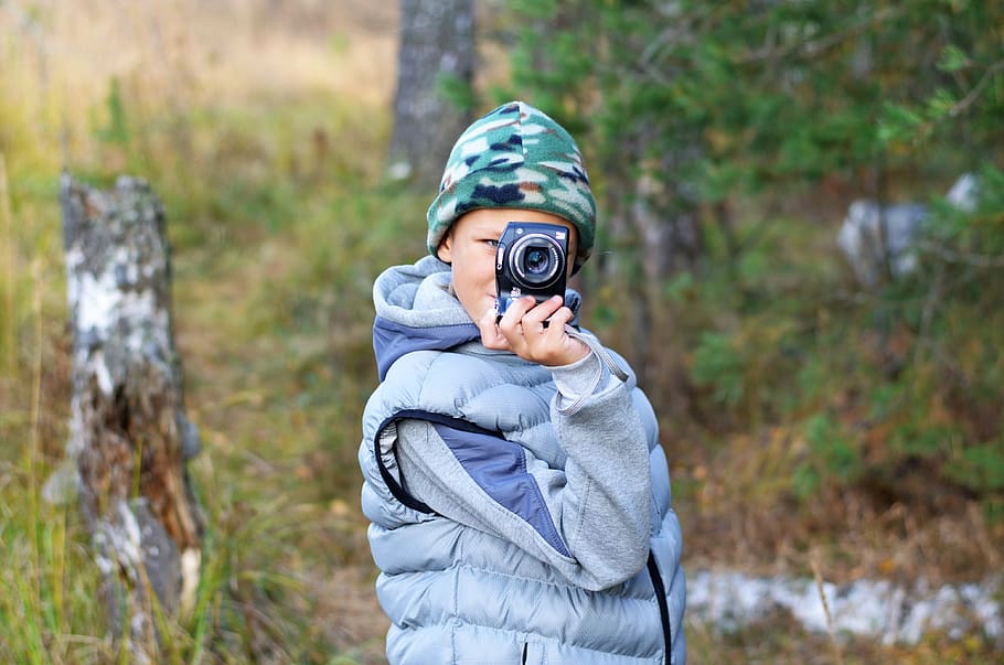 photo, child, boy, camera, nature, shooting, tree, clothing HD wallpaper