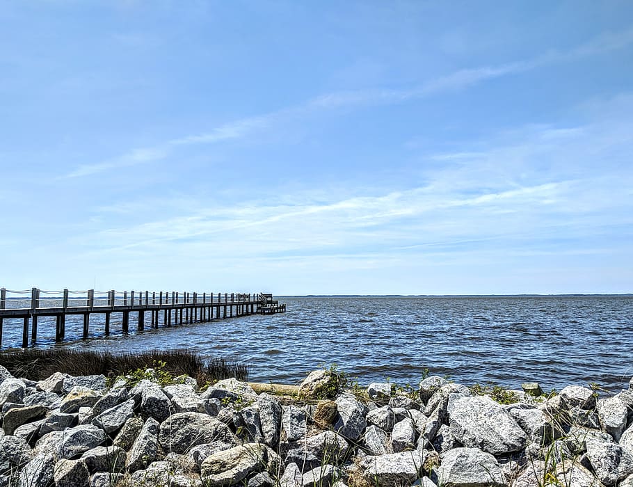Brown Wooden Dock Near Gray Rocks, beach, daylight, jetty, landscape HD wallpaper