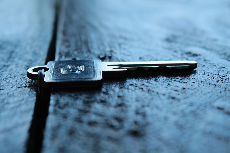 key, small key, key metal, selective focus, close-up, no people HD wallpaper