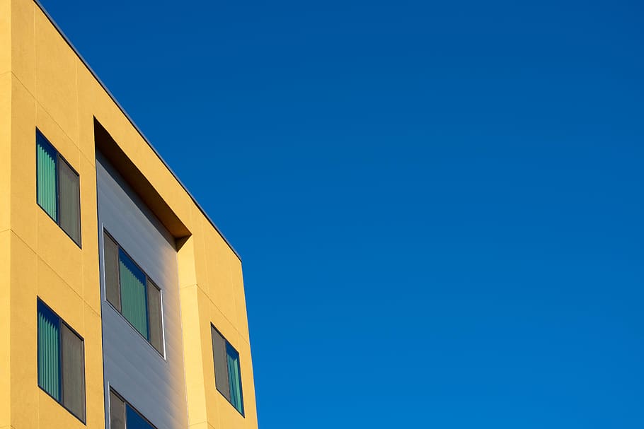 building, yellow, blue, architecture, contrast, hd wallpaper HD wallpaper