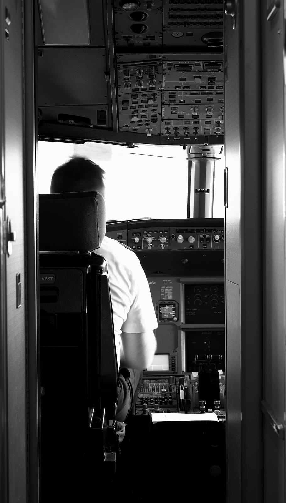 captain, commander, chief, boss, control, plane, aircraft, travel HD wallpaper