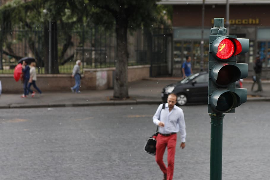 light, man, stop, stoplight, walking, city, people, europe HD wallpaper