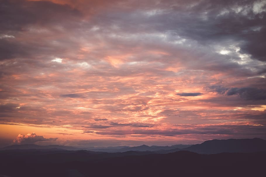 mountains during sunset, nature, outdoors, sky, cloud, dawn, dusk HD wallpaper