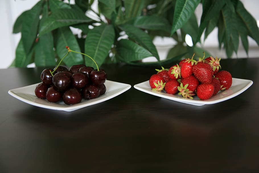 strawberries, cherries, fruit, plate, fruits, sweet, strawberry HD wallpaper