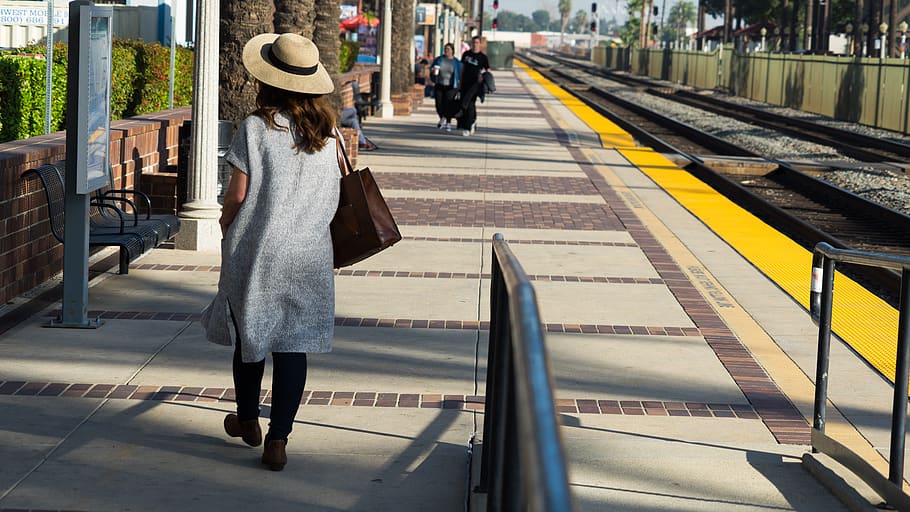 train, station, real people, rail transportation, one person HD wallpaper