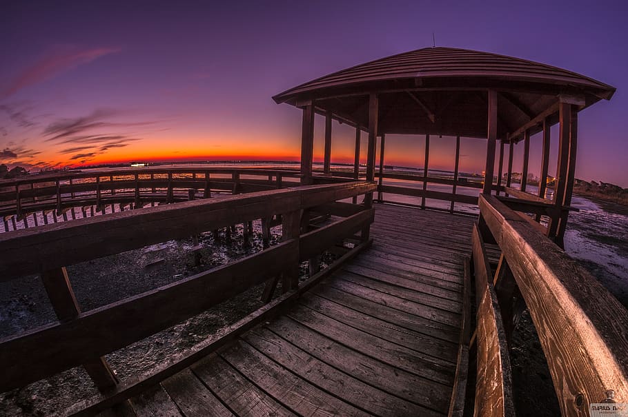 Brown Wooden Pagoda Under Golden Sky, beach, bridge, dawn, dusk HD wallpaper