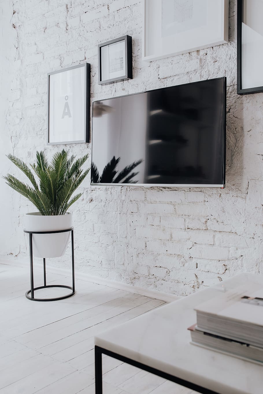 Living Room With Scandi Interior Design, Un'common Marble Table HD wallpaper