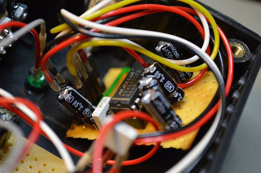 wires, diy, ic, max232, capacitors, circuit board, electronics HD wallpaper