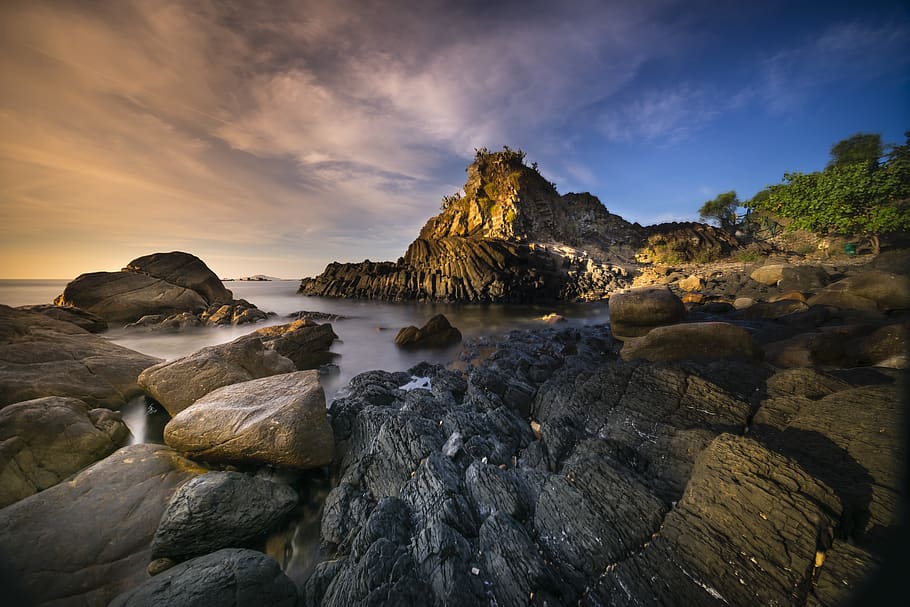 Stones And Body Of Water, beach, dawn, dusk, ocean, outdoors HD wallpaper