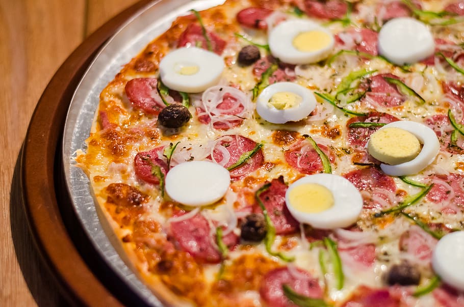 Pepperoni Pizza With Eggs, cheese, cuisine, delicious, dinner HD wallpaper
