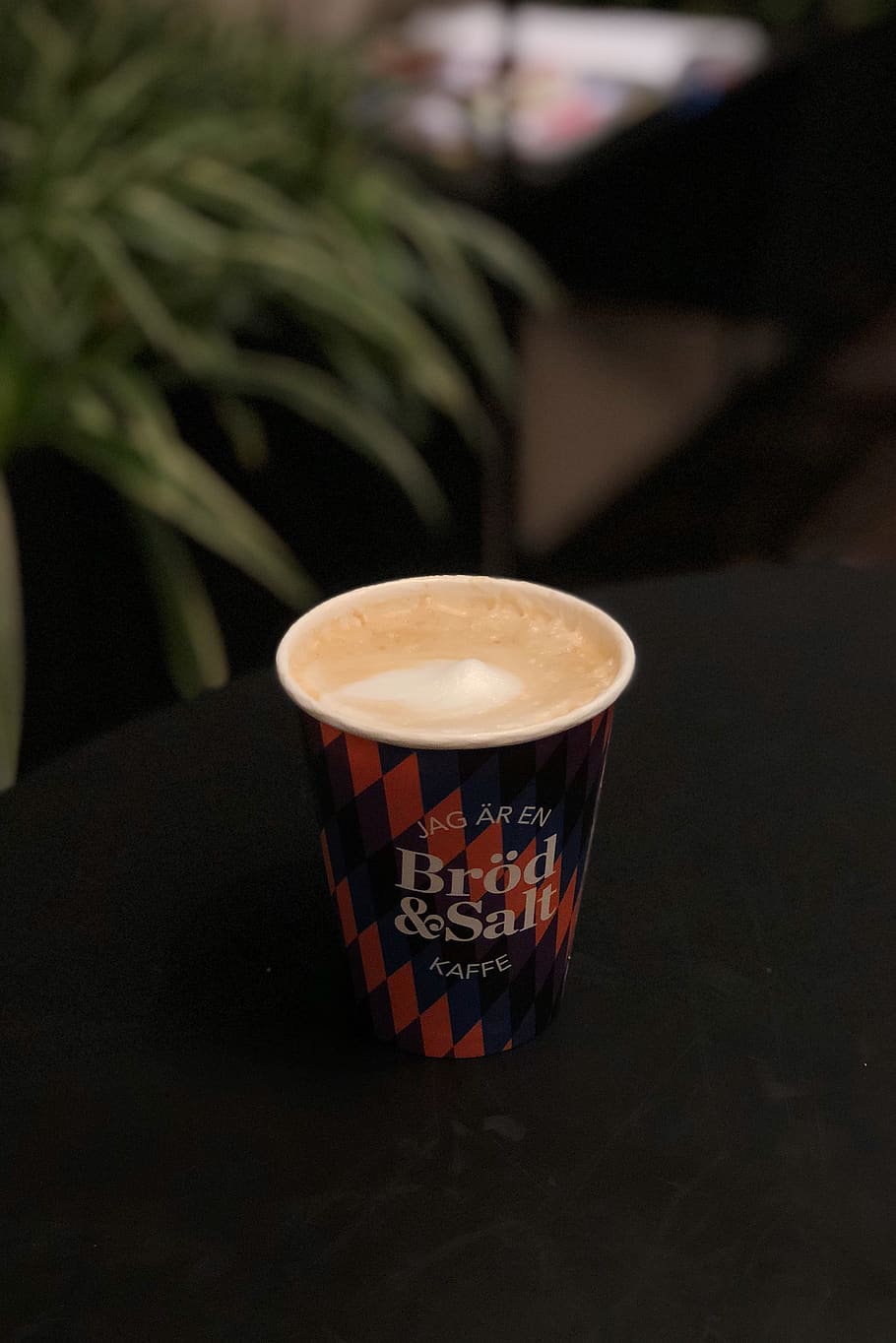 Brod & Salt disposable cup, coffee cup, latte, beverage, drink HD wallpaper